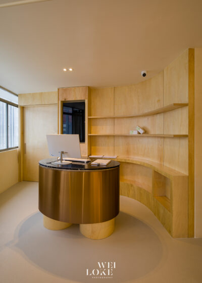 Premium healthcare photography of Cantiq Clinic interior designed for aesthetic medical care.