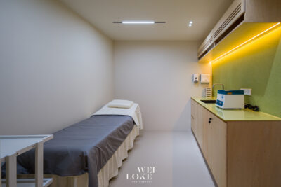 Premium healthcare photography of Cantiq Clinic interior designed for aesthetic medical care.