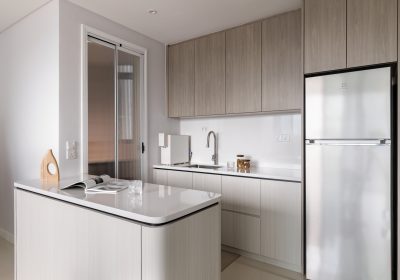 EIGHT-INTERIOR—LEGACY-00004