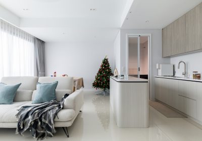 EIGHT-INTERIOR—LEGACY-00009
