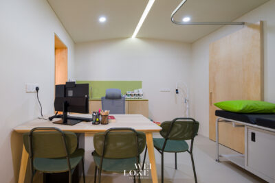 Premium healthcare photography of Medipulih rehabilitation clinic interior.